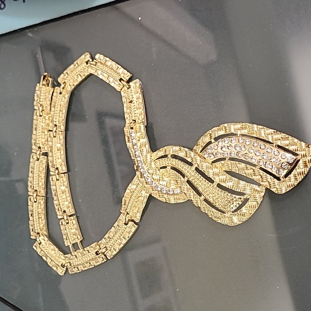 Jewelry - Picture 5 of 5